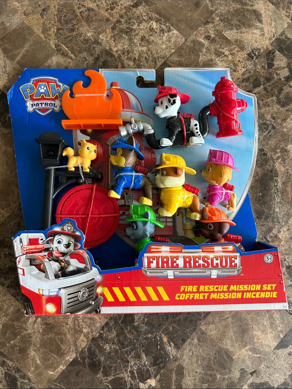 NWT 🆕 Paw Patrol Fire Rescue Playset - Mini Figurines